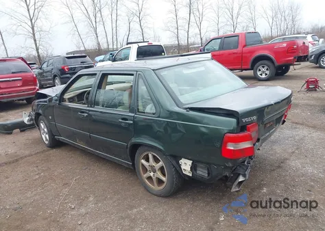 2000 Volvo S70 Se z USA, uszkodzony, nr VIN YV1LS61J8Y2648018